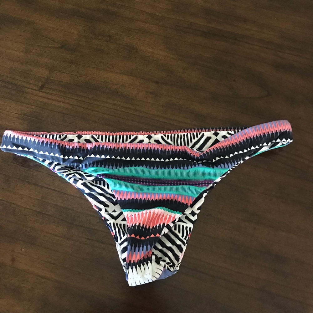 Sexy cheeky bottom!